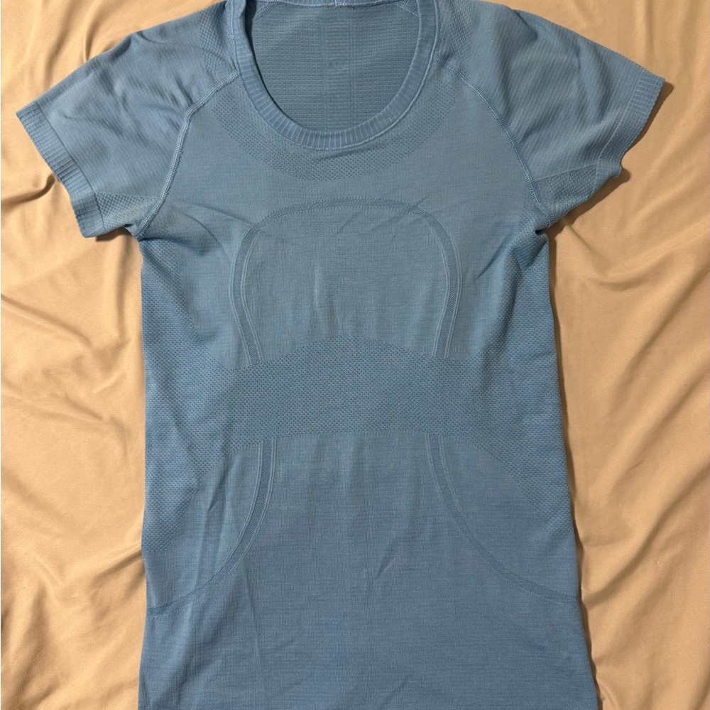 lululemon Short Sleeve Blue Tee